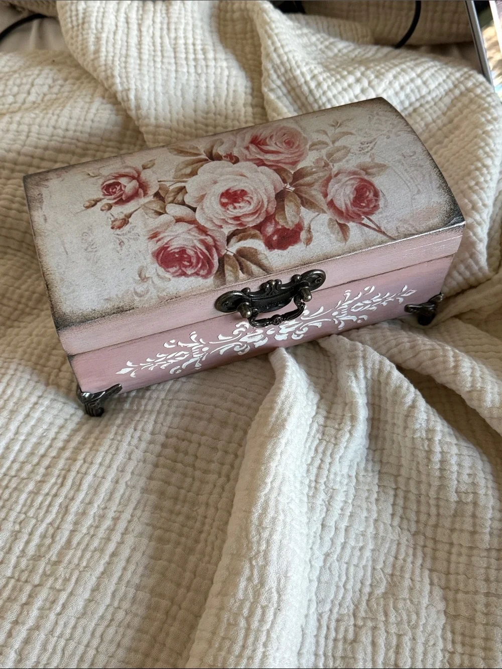 Handcrafted Reworked Vintage Jewlery Box floral pink mauve coquette painted